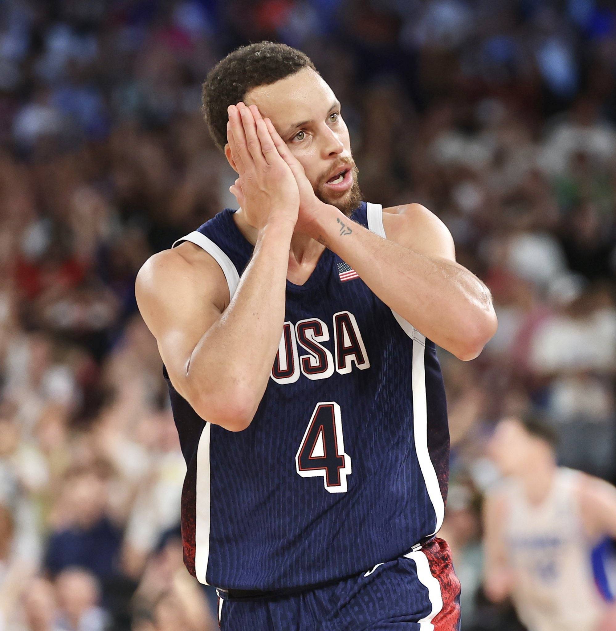 体育济南市中小学生篮球联赛男子高中组比赛继续进行